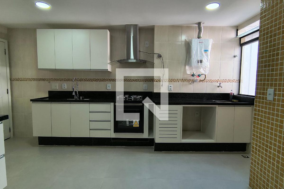 Cobertura, 3 quartos, 335 m² - Foto 38