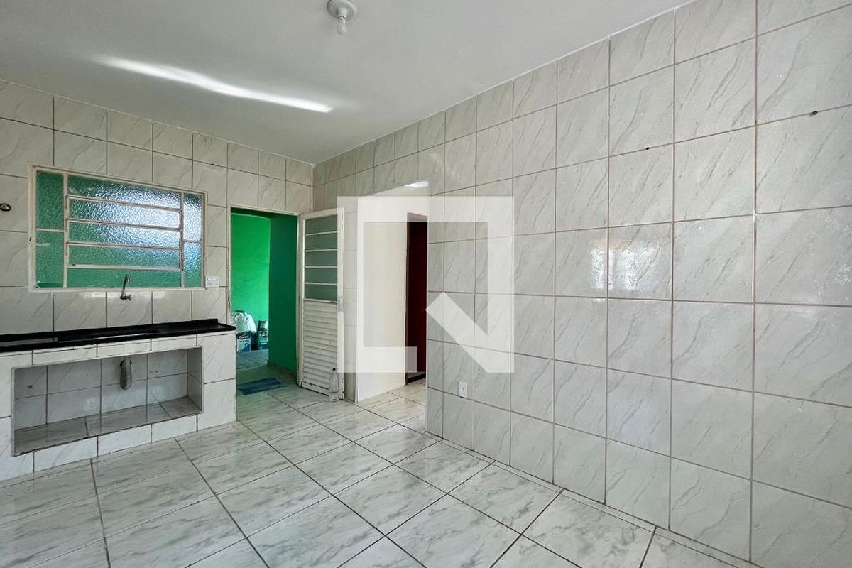 Casa à Venda - Parque Prado, 4 Quartos,  140 m2 em , Campinas - sp | SoloBR