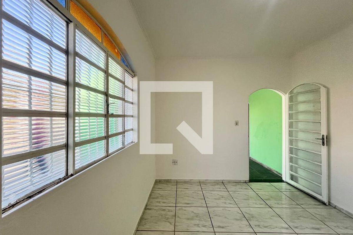 Casa à Venda - Parque Prado, 4 Quartos,  140 m2 em , Campinas - sp | SoloBR
