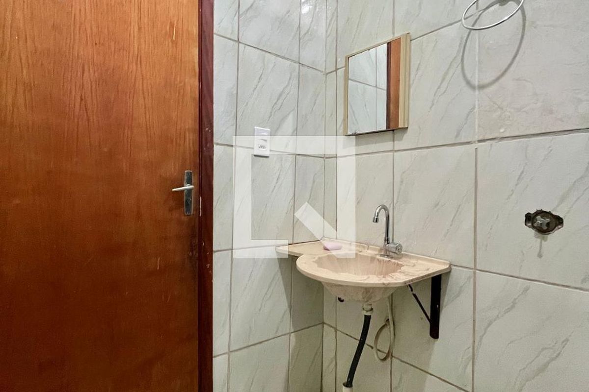 Casa à Venda - Parque Prado, 4 Quartos,  140 m2 em , Campinas - sp | SoloBR