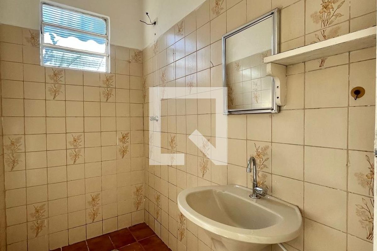 Casa à Venda - Parque Prado, 4 Quartos,  140 m2 em , Campinas - sp | SoloBR