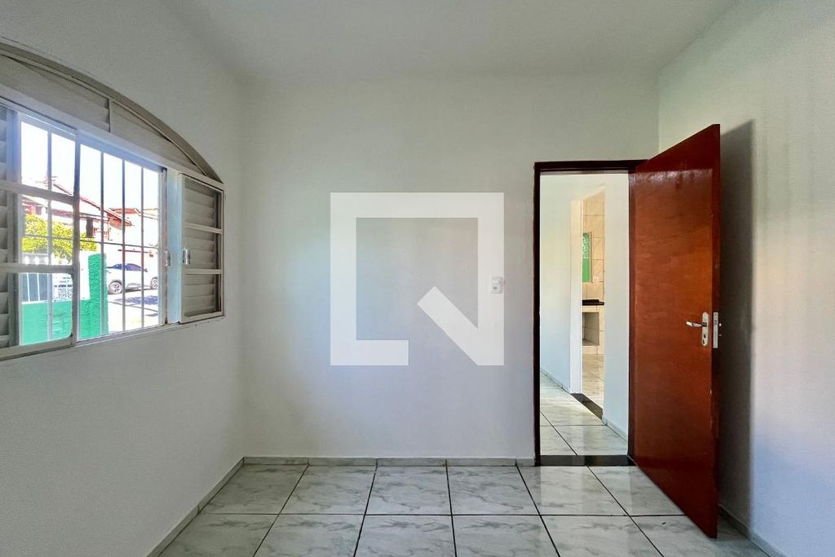 Casa à Venda - Parque Prado, 4 Quartos,  140 m2 em , Campinas - sp | SoloBR