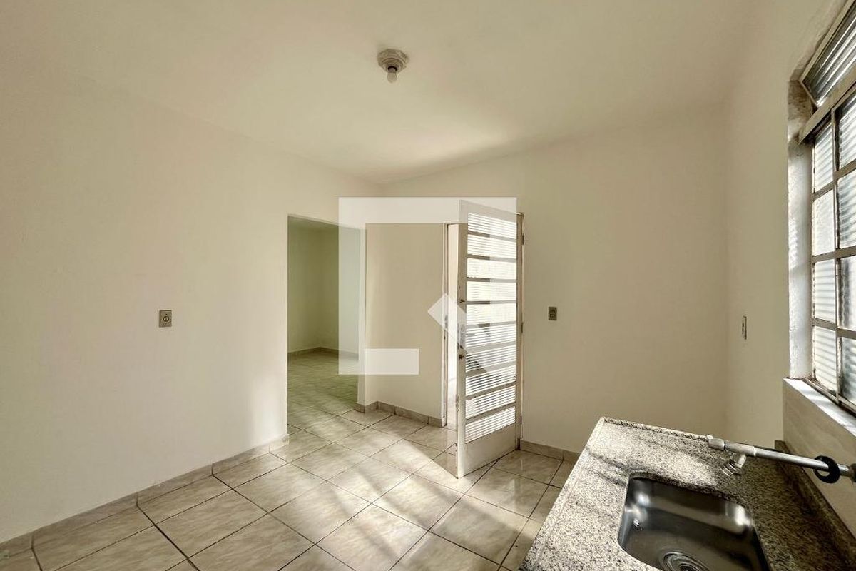 Casa à Venda - Parque Prado, 4 Quartos,  140 m2 em , Campinas - sp | SoloBR