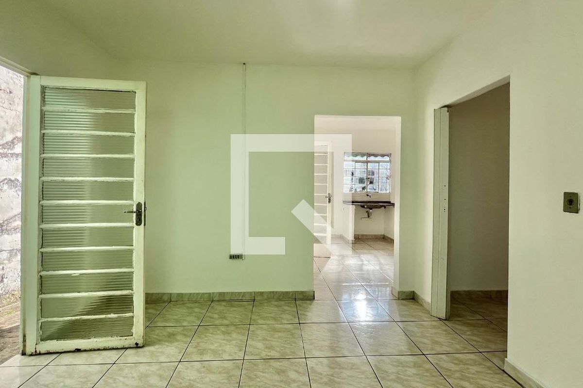 Casa à Venda - Parque Prado, 4 Quartos,  140 m2 em , Campinas - sp | SoloBR