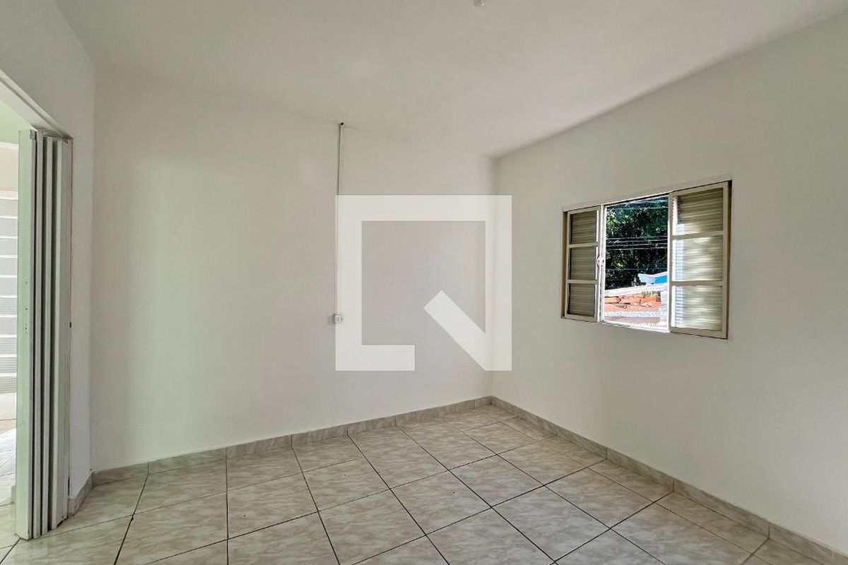 Casa à Venda - Parque Prado, 4 Quartos,  140 m2 em , Campinas - sp | SoloBR