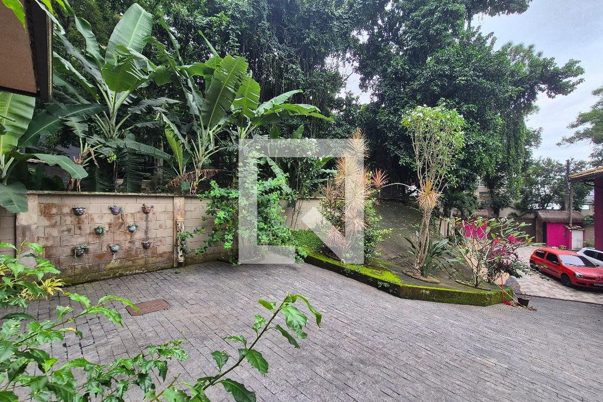 Casa, 4 quartos, 570 m² - Foto 44