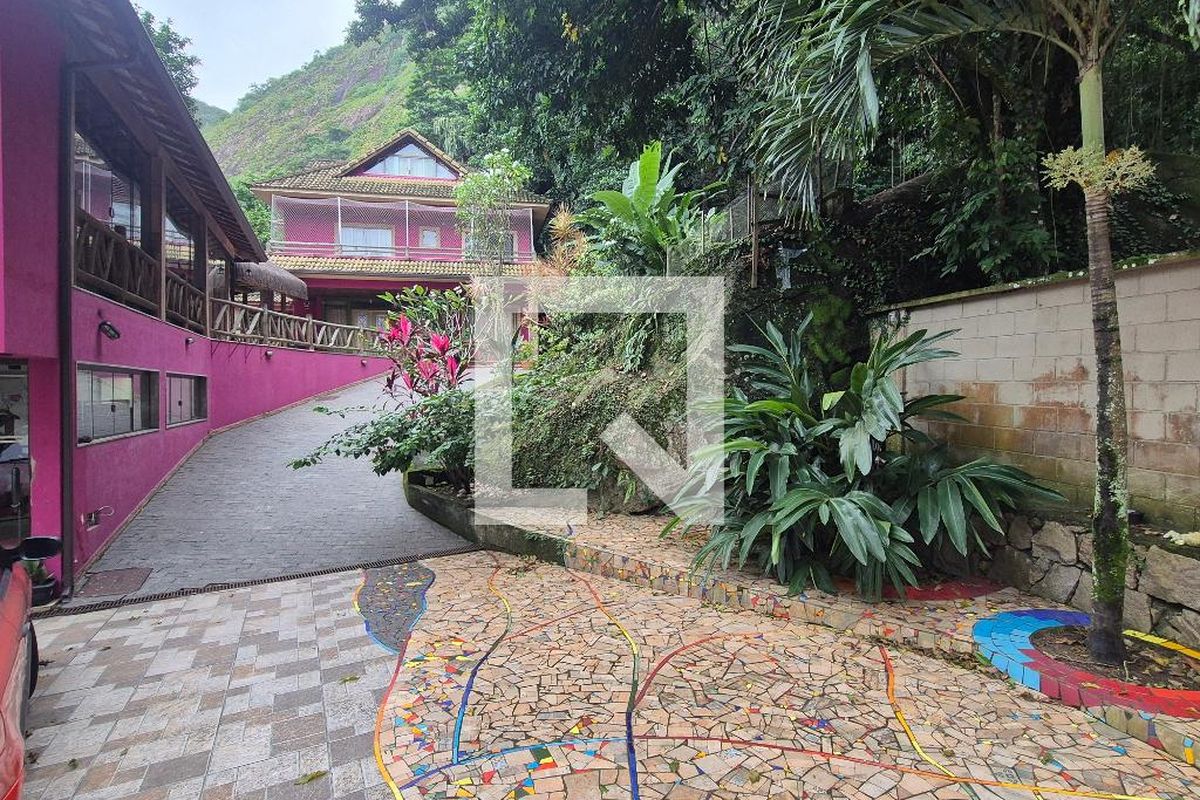Casa, 4 quartos, 570 m² - Foto 47