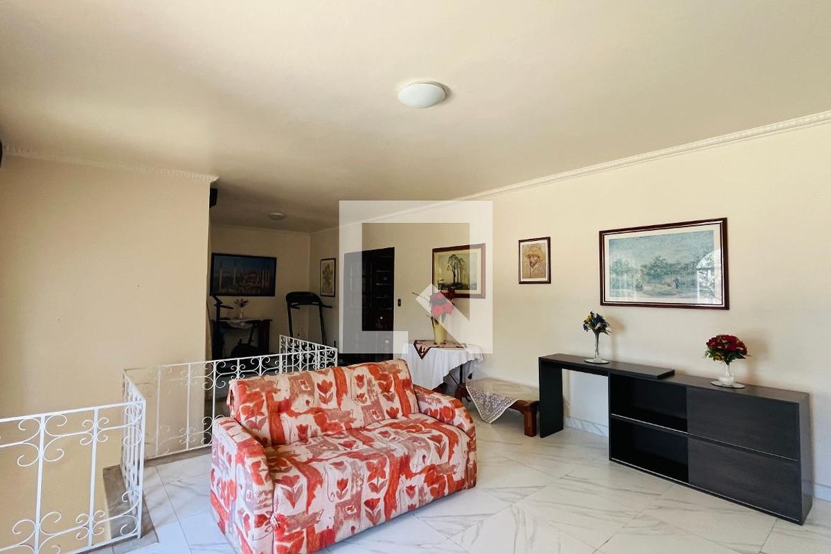 Casa à Venda - Nova Campinas, 4 Quartos,  303 m2 em , Campinas - sp | SoloBR
