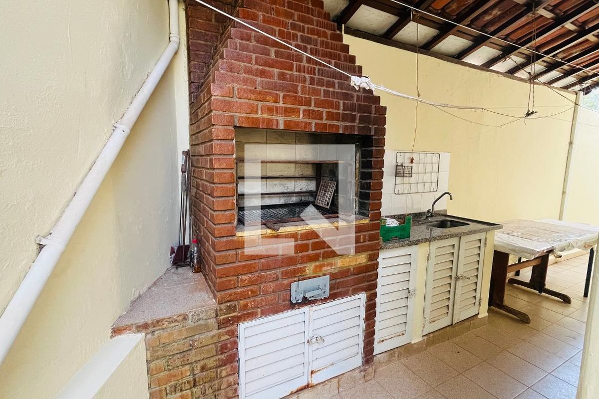 Casa à Venda - Nova Campinas, 4 Quartos,  303 m2 em , Campinas - sp | SoloBR