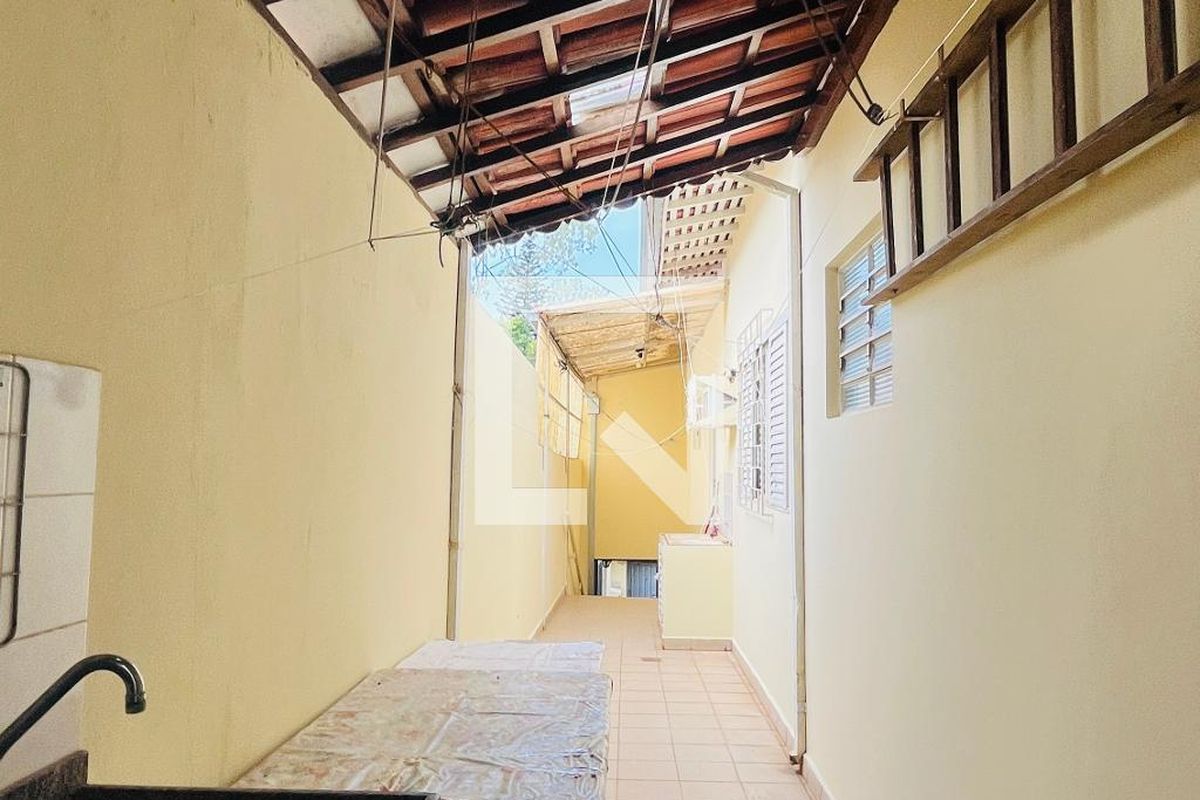Casa à Venda - Nova Campinas, 4 Quartos,  303 m2 em , Campinas - sp | SoloBR