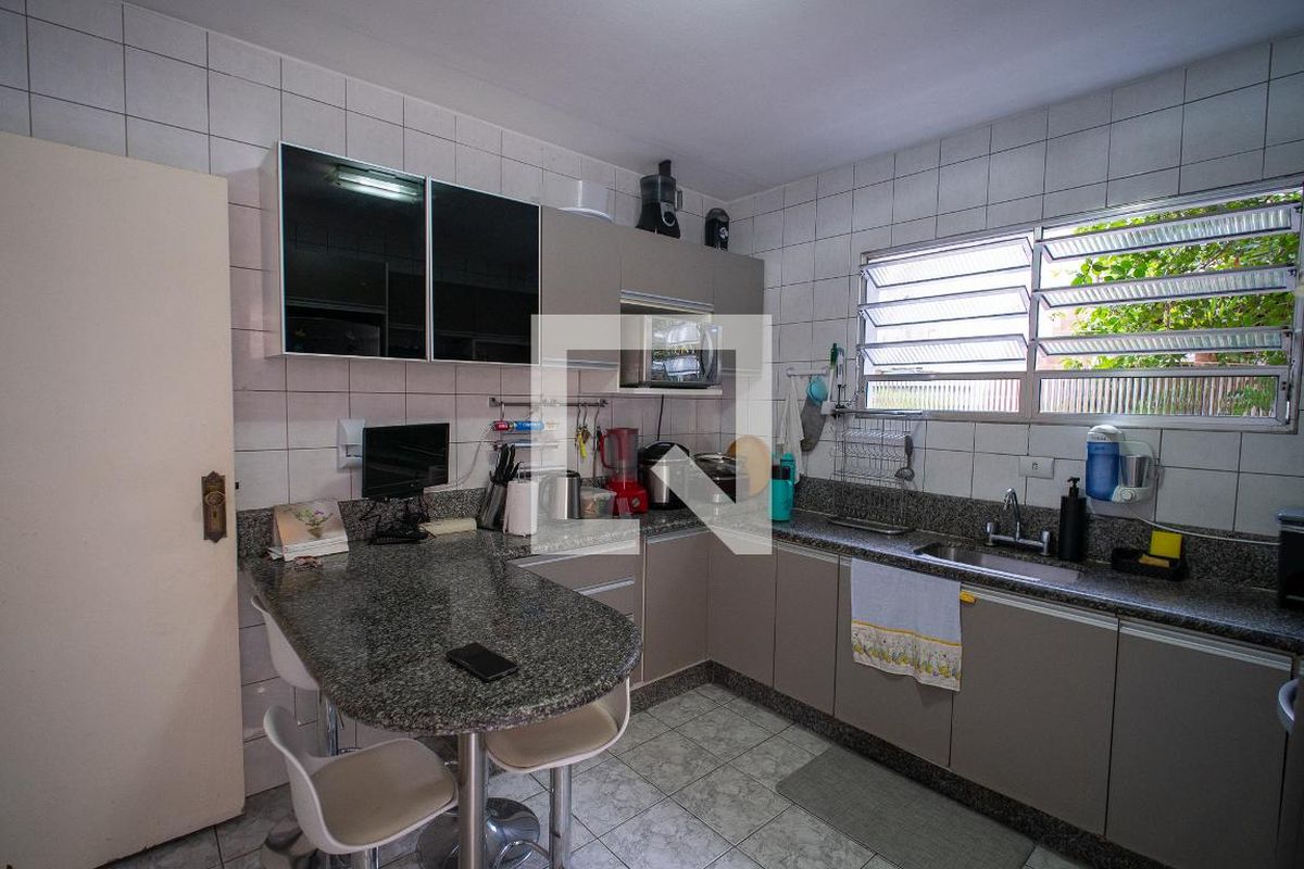 Casa, 3 quartos, 200 m² - Foto 45