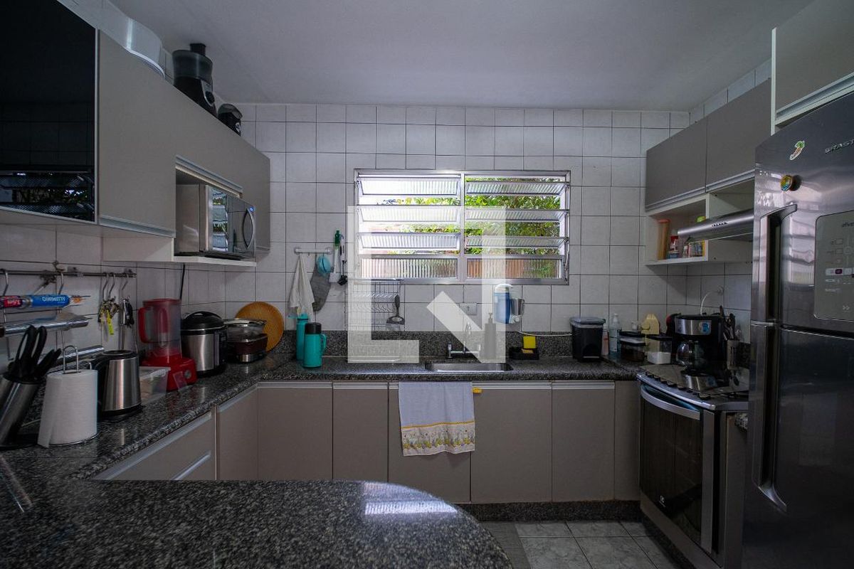 Casa, 3 quartos, 200 m² - Foto 49