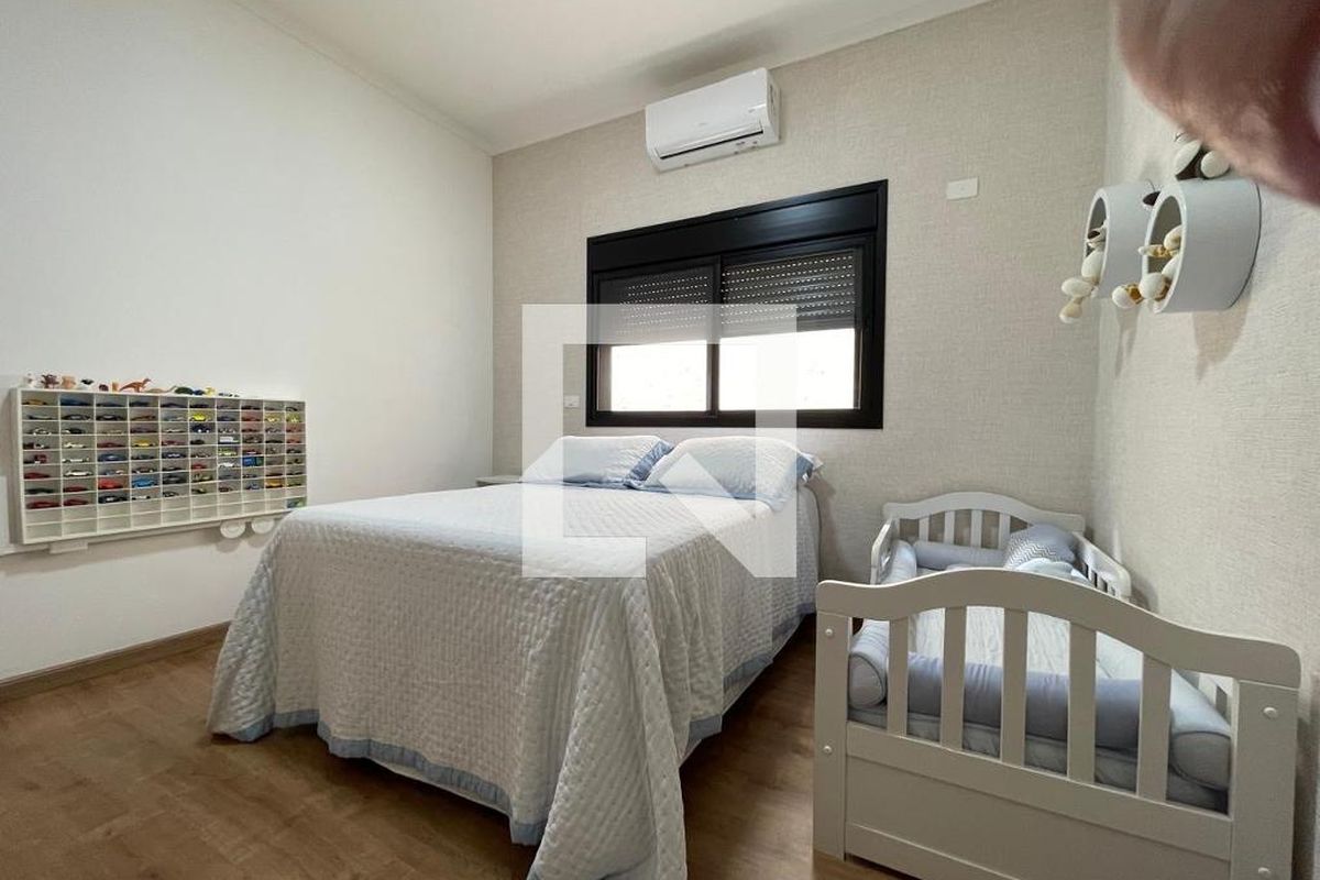 Casa à Venda - Lot. Alphaville Campinas, 4 Quartos,  300 m2 em , Campinas - sp | SoloBR