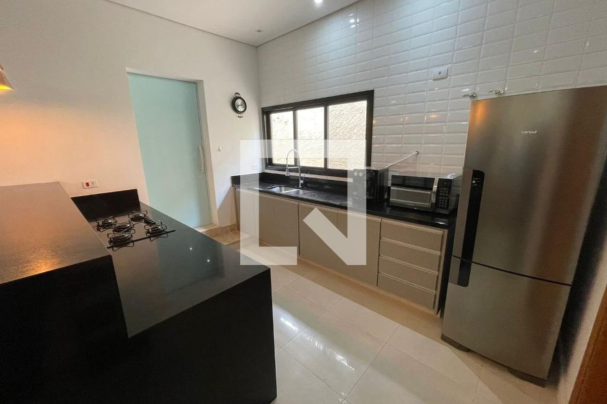 Casa à Venda - Lot. Alphaville Campinas, 4 Quartos,  300 m2 em , Campinas - sp | SoloBR