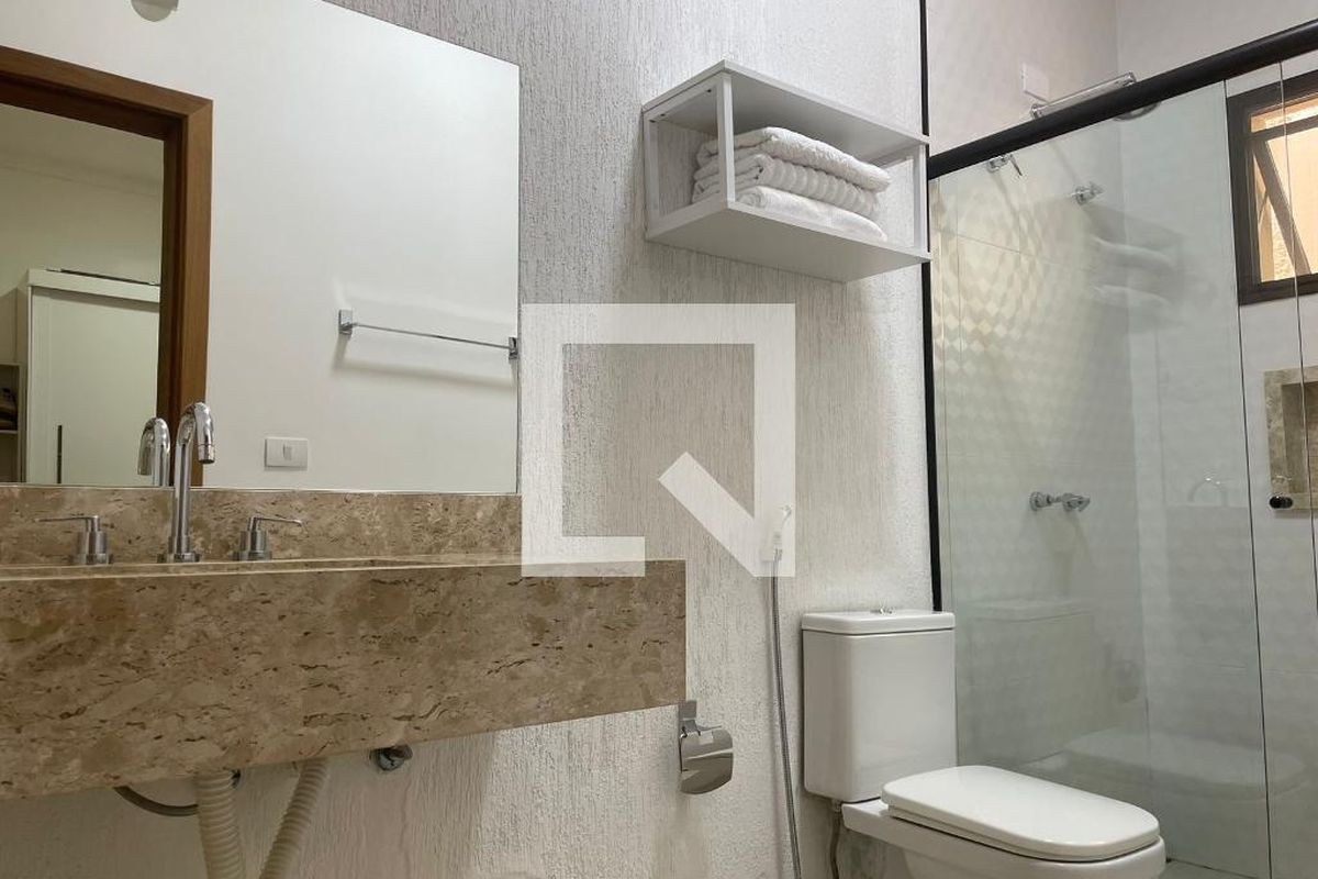 Casa à Venda - Lot. Alphaville Campinas, 4 Quartos,  300 m2 em , Campinas - sp | SoloBR