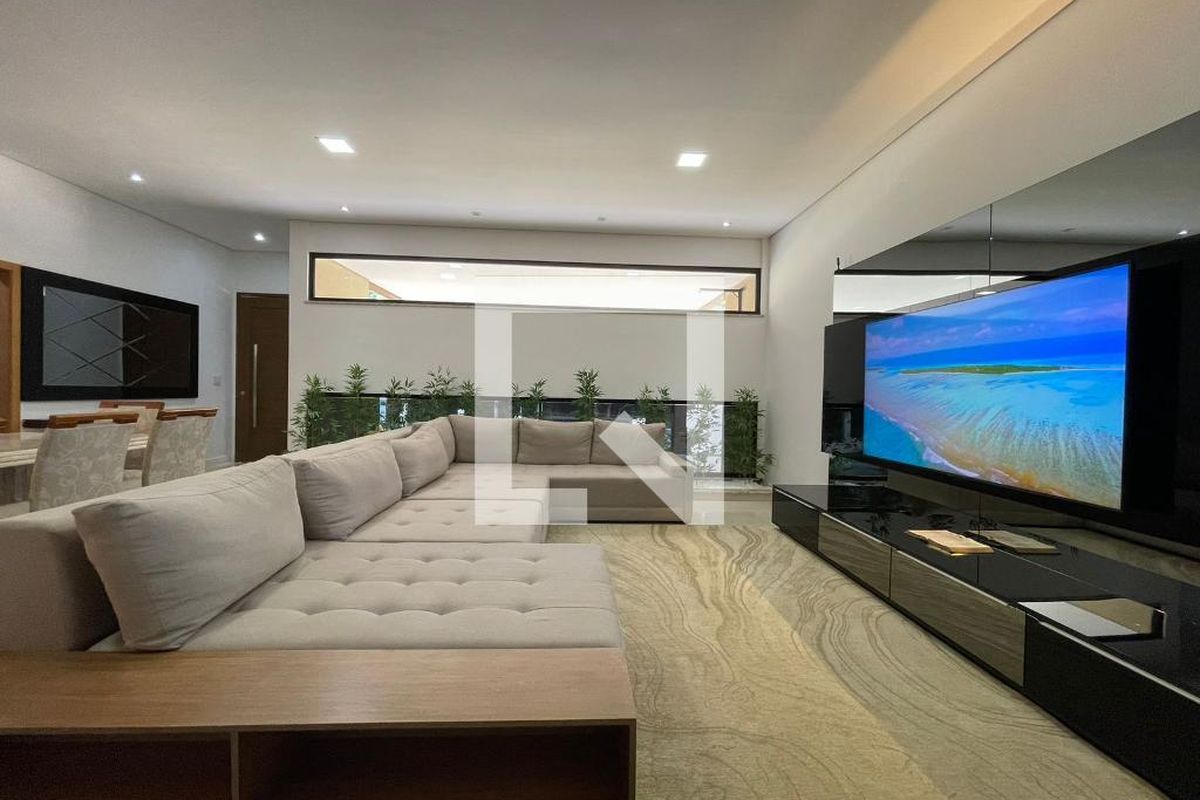 Casa à Venda - Lot. Alphaville Campinas, 4 Quartos,  300 m2 em , Campinas - sp | SoloBR
