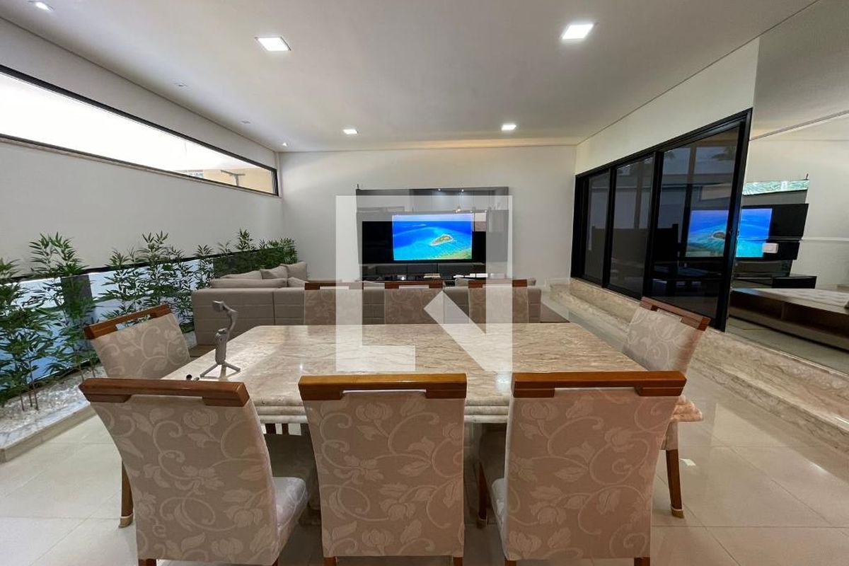 Casa à Venda - Lot. Alphaville Campinas, 4 Quartos,  300 m2 em , Campinas - sp | SoloBR