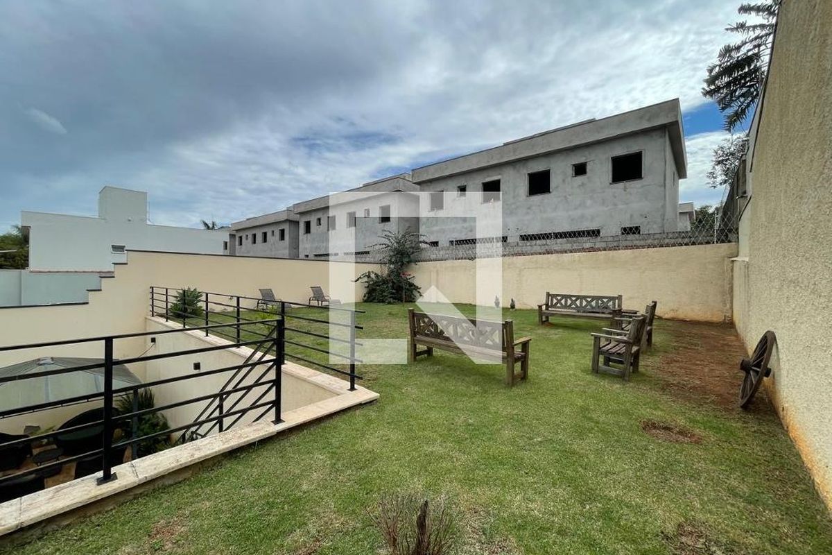 Casa à Venda - Lot. Alphaville Campinas, 4 Quartos,  300 m2 em , Campinas - sp | SoloBR