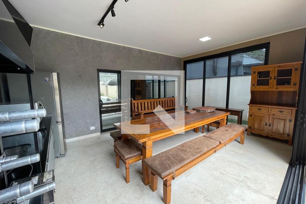 Casa à Venda - Lot. Alphaville Campinas, 4 Quartos,  300 m2 em , Campinas - sp | SoloBR
