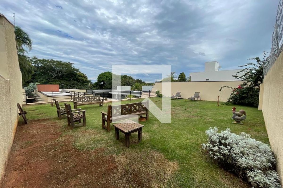 Casa à Venda - Lot. Alphaville Campinas, 4 Quartos,  300 m2 em , Campinas - sp | SoloBR