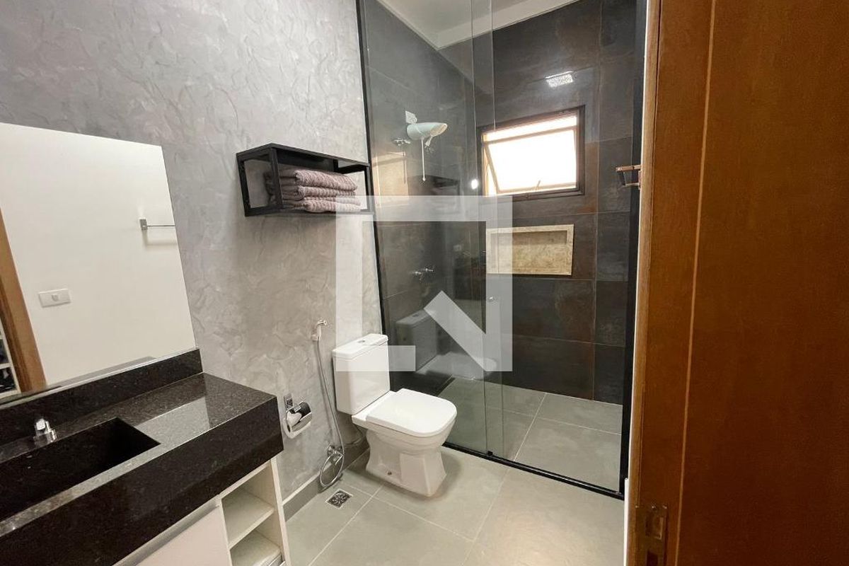 Casa à Venda - Lot. Alphaville Campinas, 4 Quartos,  300 m2 em , Campinas - sp | SoloBR