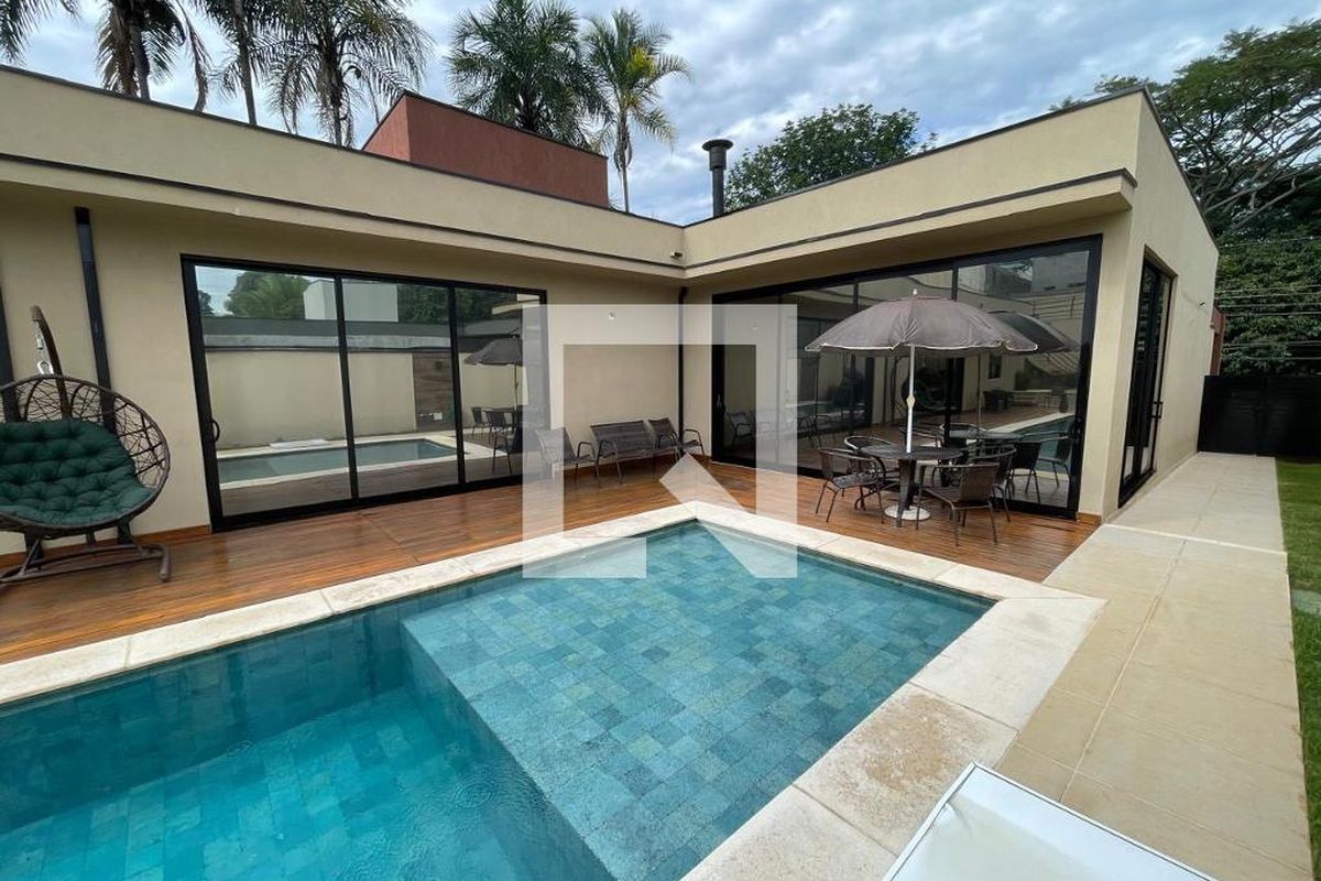 Casa à Venda - Lot. Alphaville Campinas, 4 Quartos,  300 m2 em , Campinas - sp | SoloBR