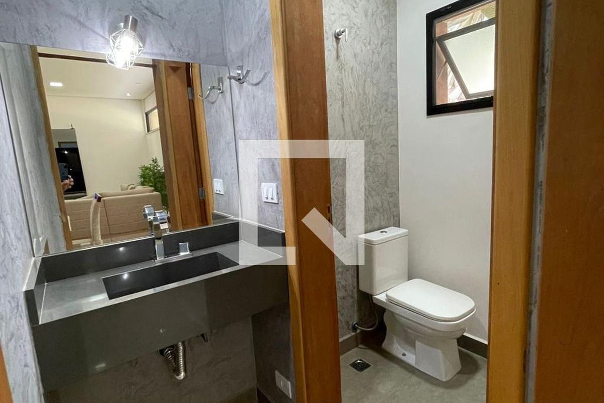 Casa à Venda - Lot. Alphaville Campinas, 4 Quartos,  300 m2 em , Campinas - sp | SoloBR