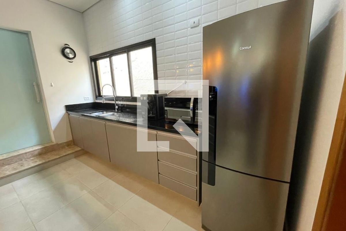 Casa à Venda - Lot. Alphaville Campinas, 4 Quartos,  300 m2 em , Campinas - sp | SoloBR