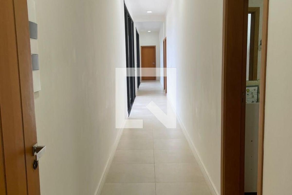 Casa à Venda - Lot. Alphaville Campinas, 4 Quartos,  300 m2 em , Campinas - sp | SoloBR