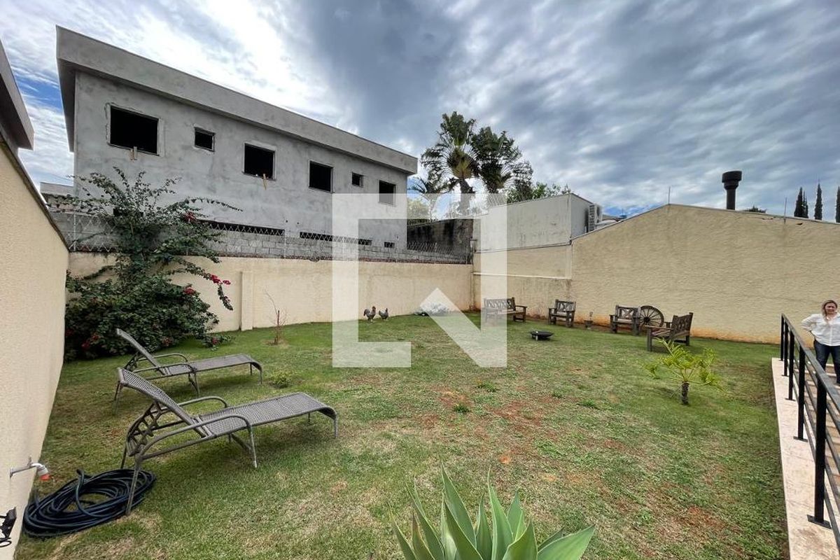 Casa à Venda - Lot. Alphaville Campinas, 4 Quartos,  300 m2 em , Campinas - sp | SoloBR