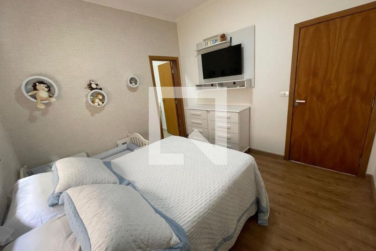Casa à Venda - Lot. Alphaville Campinas, 4 Quartos,  300 m2 em , Campinas - sp | SoloBR