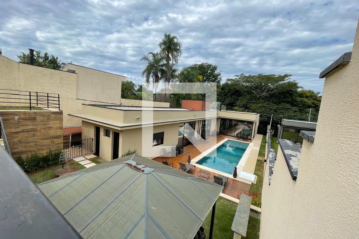 Casa à Venda - Lot. Alphaville Campinas, 4 Quartos,  300 m2 em , Campinas - sp | SoloBR