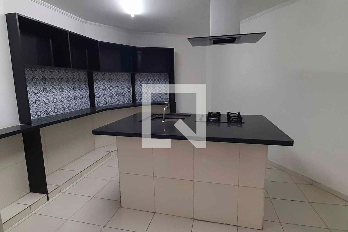 Casa, 2 quartos, 235 m² - Foto 40