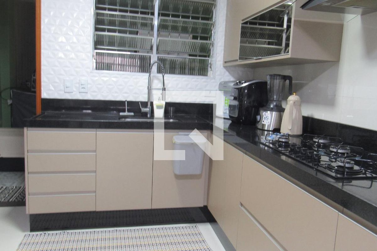 Casa, 3 quartos, 280 m² - Foto 77