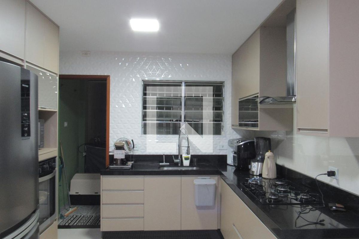 Casa, 3 quartos, 280 m² - Foto 70