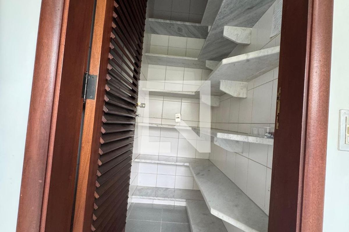 Apartamento à Venda - Cambuí, 4 Quartos,  257 m2 em , Campinas - sp | SoloBR