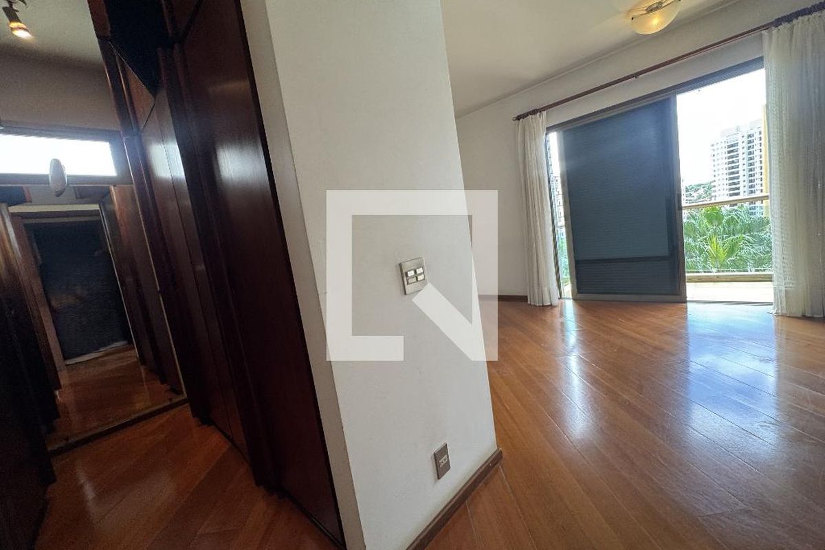 Apartamento à Venda - Cambuí, 4 Quartos,  257 m2 em , Campinas - sp | SoloBR