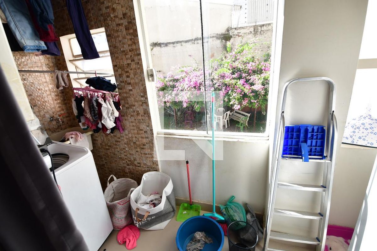Casa à Venda - Cambuí, 2 Quartos,  89 m2 em , Campinas - sp | SoloBR