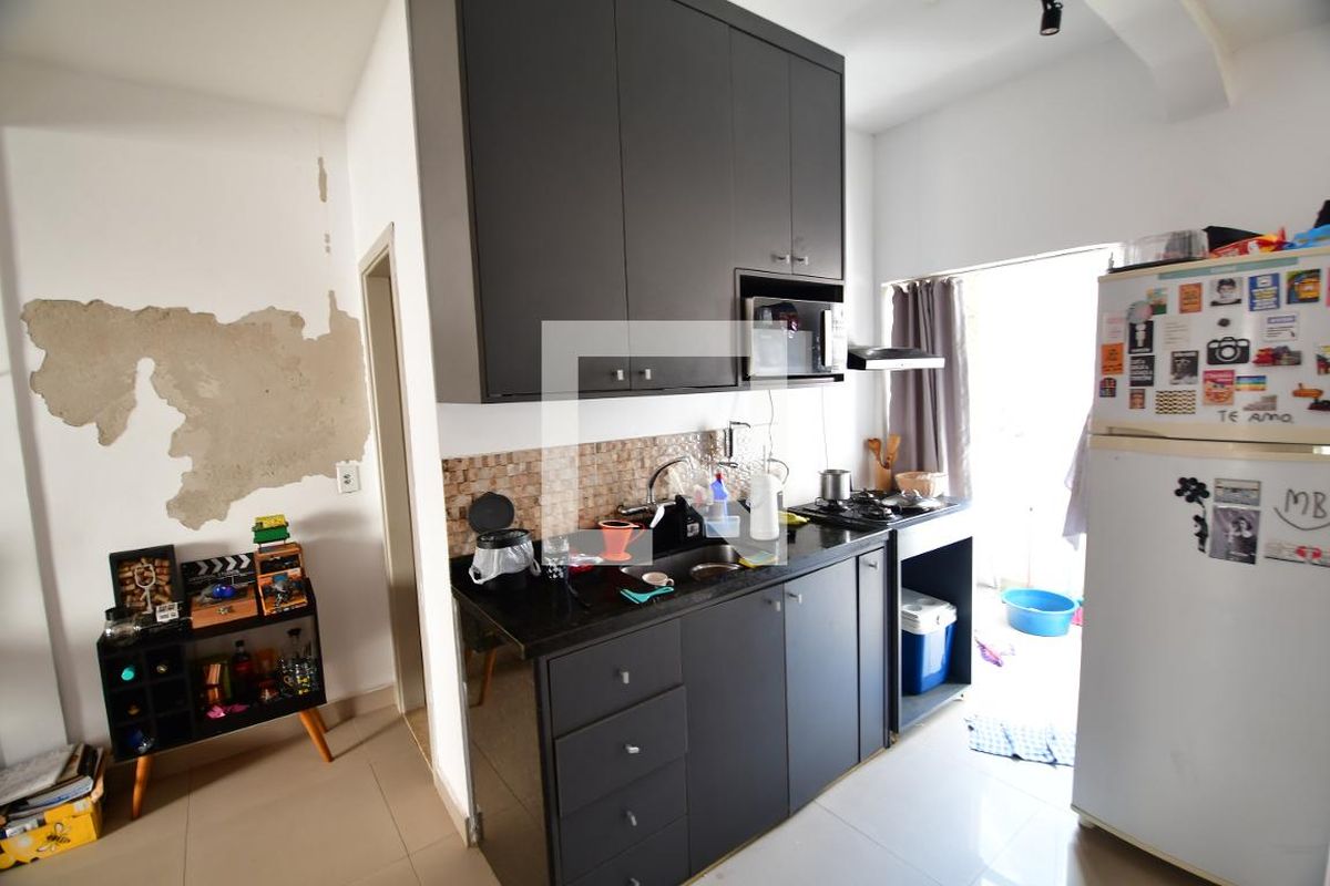 Casa à Venda - Cambuí, 2 Quartos,  89 m2 em , Campinas - sp | SoloBR