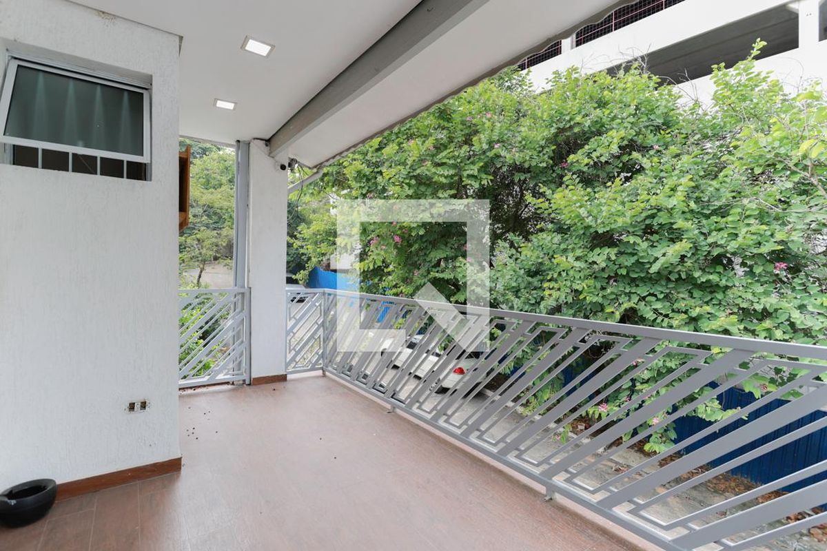Casa, 3 quartos, 200 m² - Foto 14