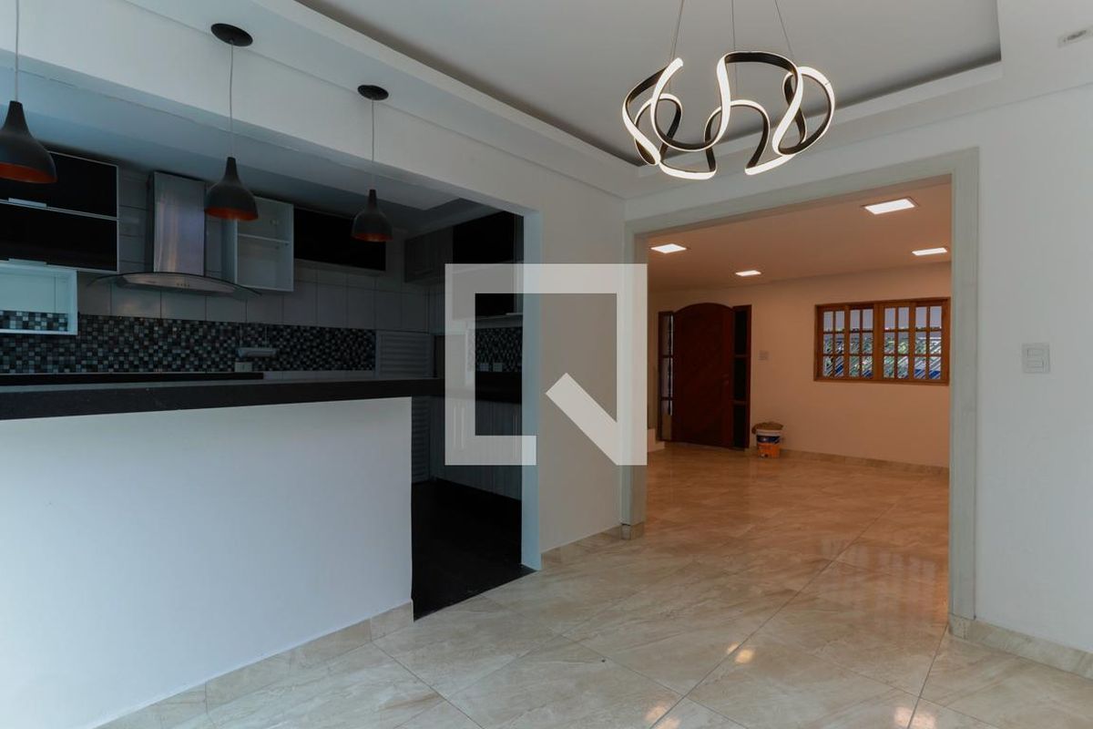 Casa, 3 quartos, 200 m² - Foto 8