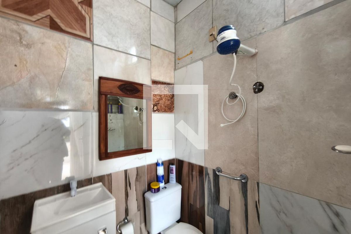 Casa à Venda - Jardim do Lago, 4 Quartos,  193 m2 em , Campinas - sp | SoloBR