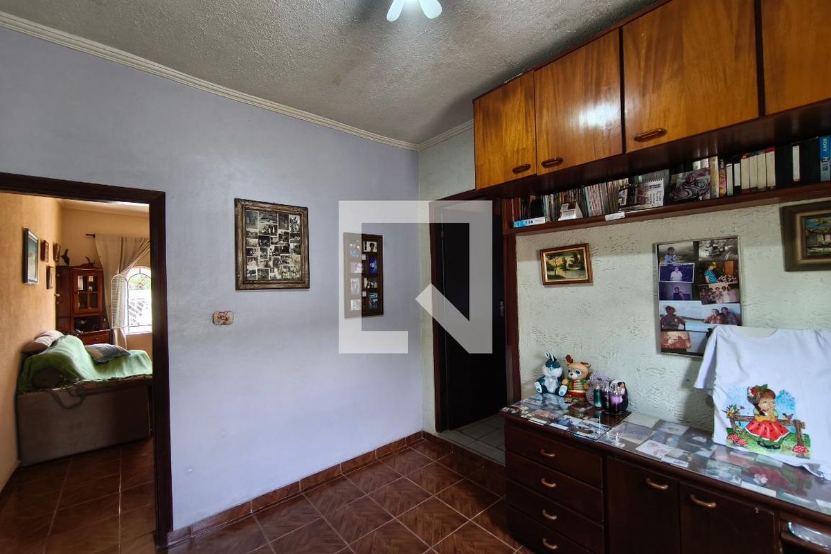 Casa à Venda - Jardim do Lago, 4 Quartos,  193 m2 em , Campinas - sp | SoloBR