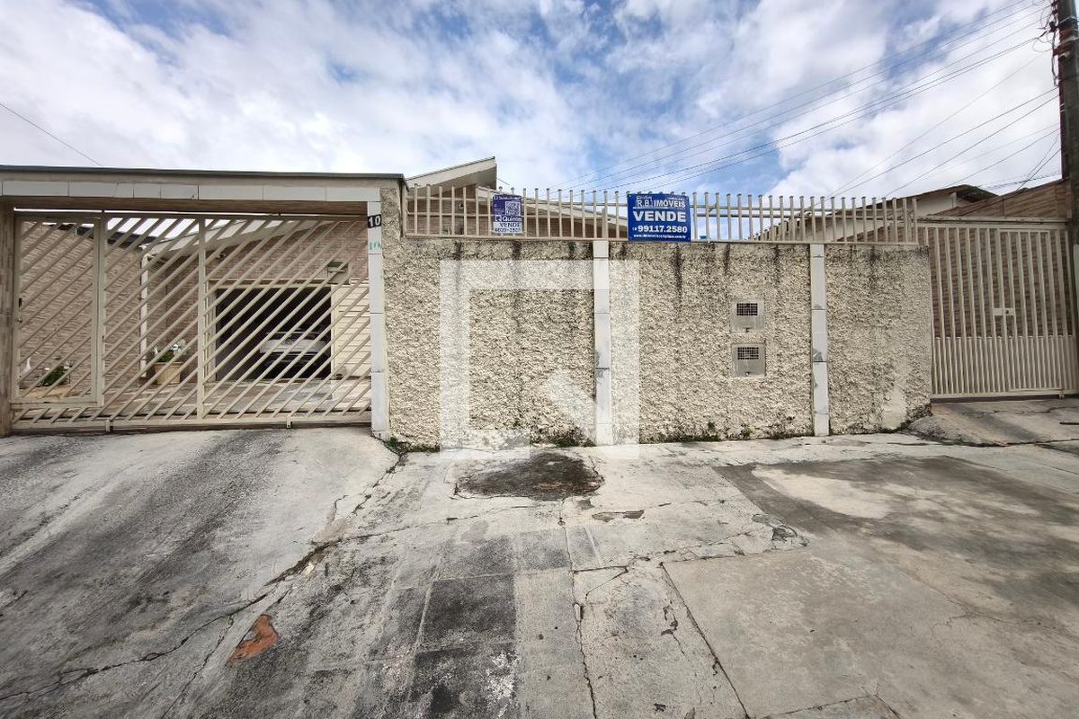 Casa à Venda - Jardim do Lago, 4 Quartos,  193 m2 em , Campinas - sp | SoloBR