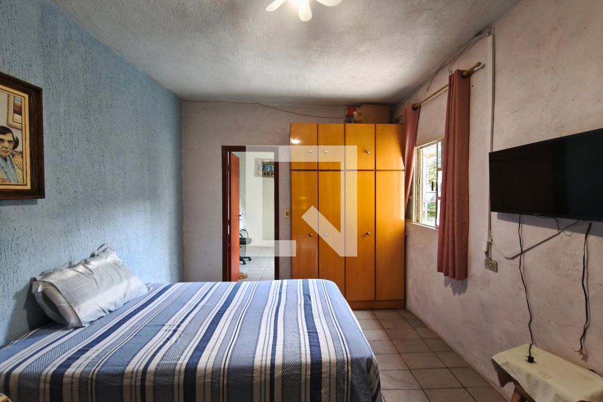 Casa à Venda - Jardim do Lago, 4 Quartos,  193 m2 em , Campinas - sp | SoloBR