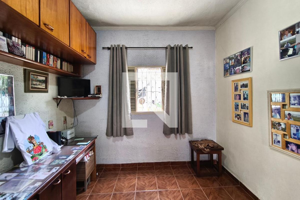 Casa à Venda - Jardim do Lago, 4 Quartos,  193 m2 em , Campinas - sp | SoloBR