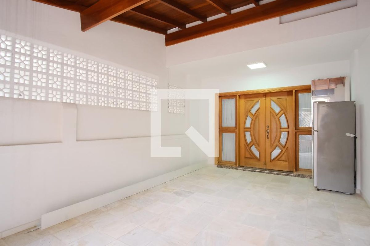 Casa, 2 quartos, 275 m² - Foto 42