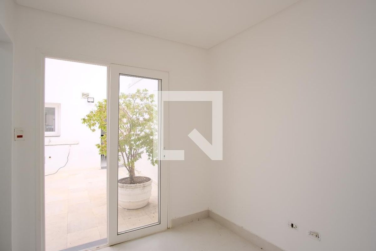 Casa, 2 quartos, 275 m² - Foto 31