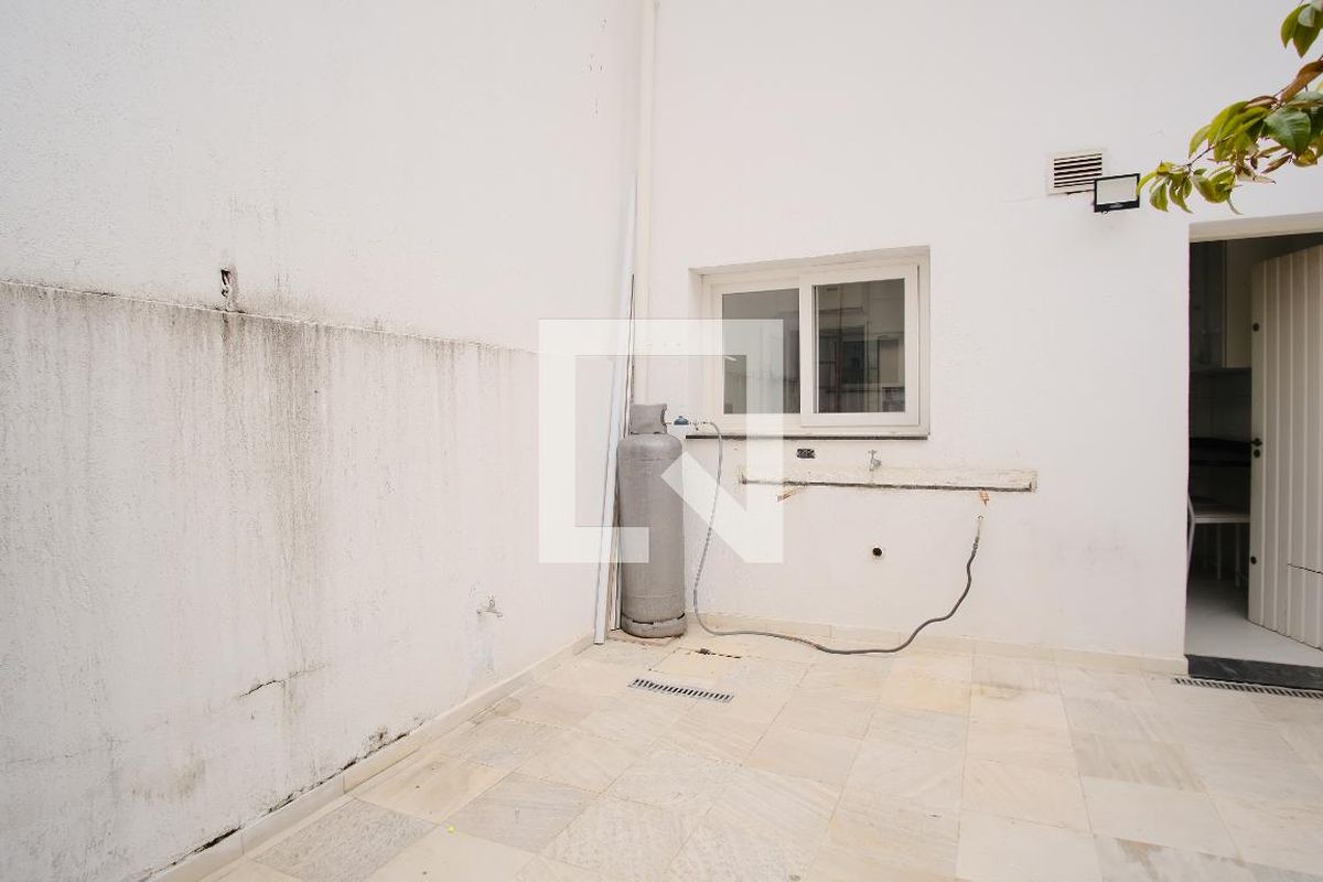 Casa, 2 quartos, 275 m² - Foto 30