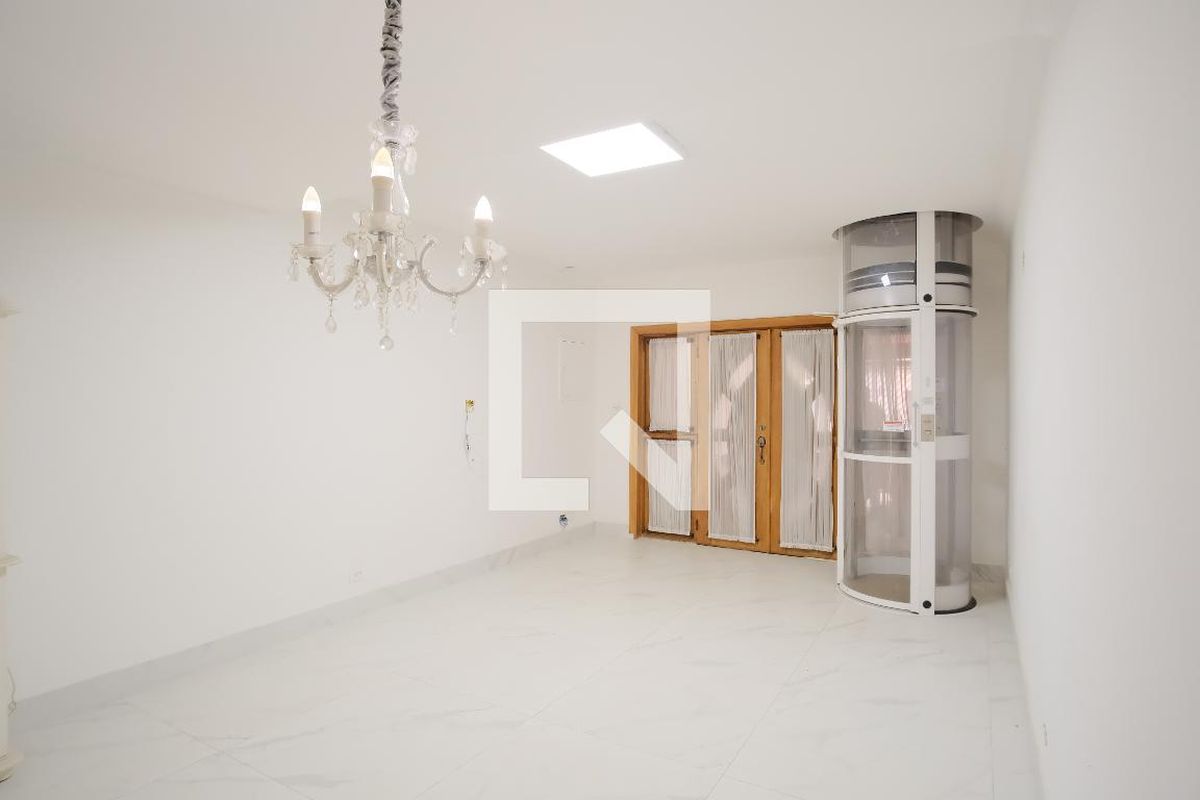 Casa, 2 quartos, 275 m² - Foto 2